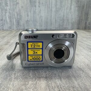 Sony Cyber-shot DSC-S650 7.2MP Digital Camera - Silver